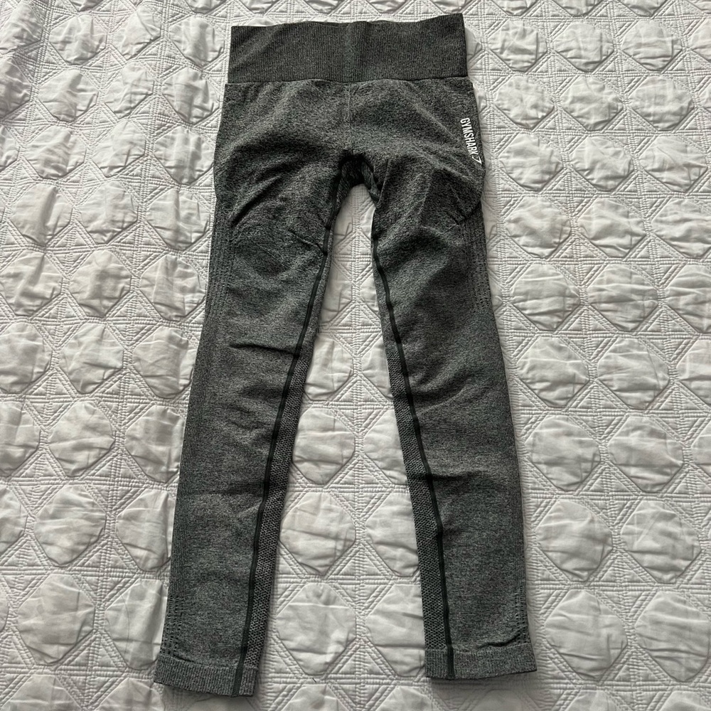 Gray gymshark leggings